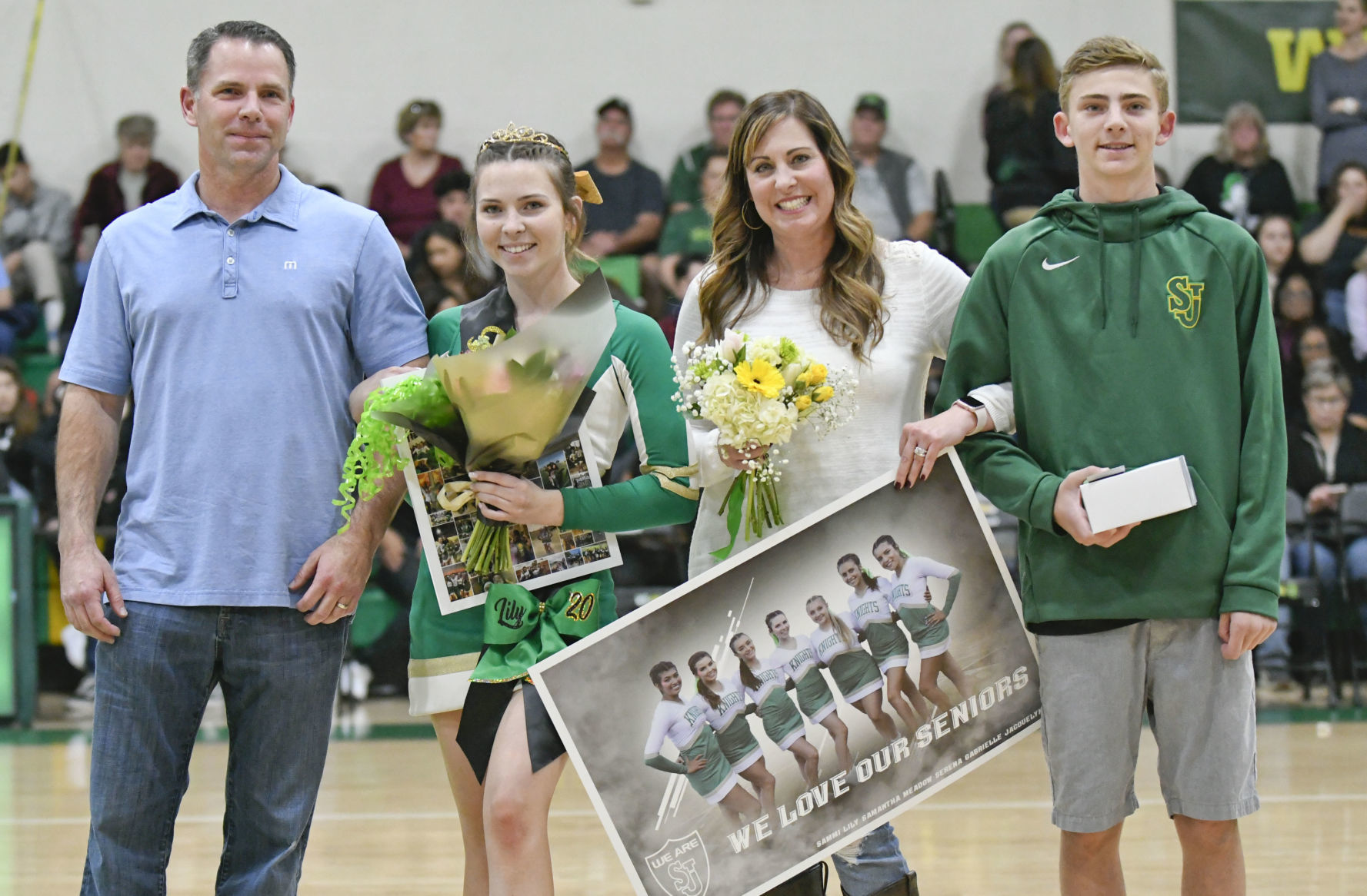 021120 SJ senior night 17.jpg